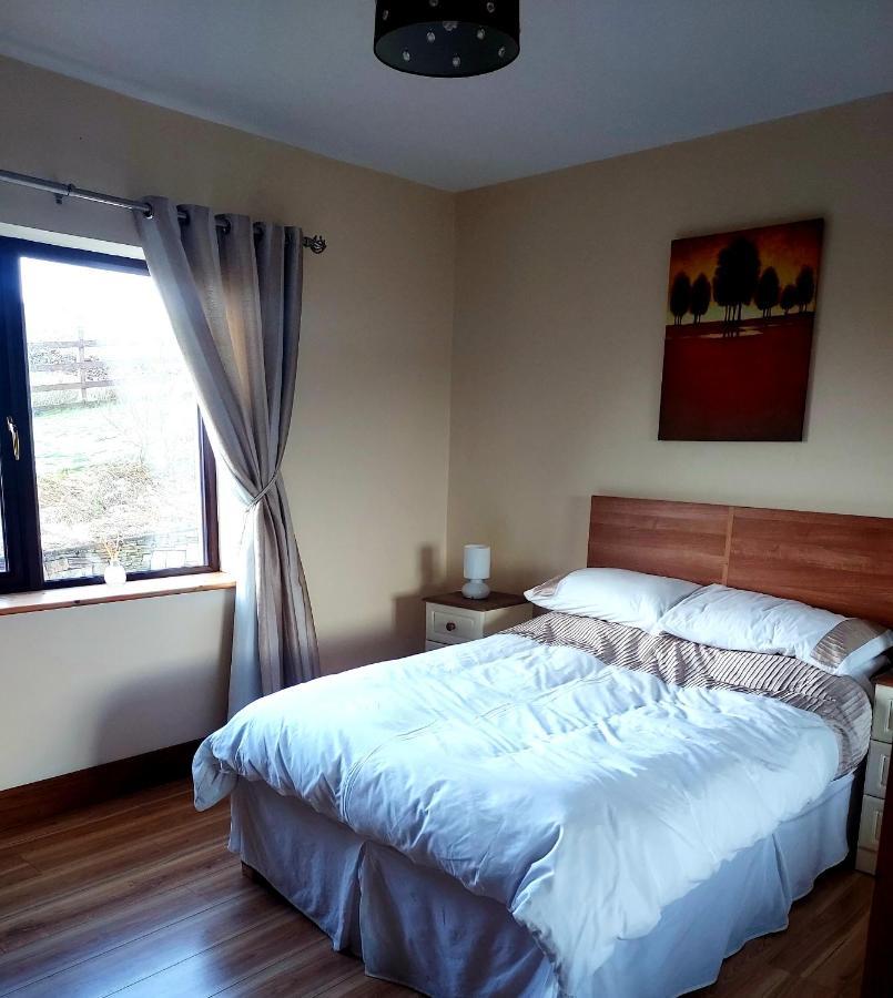 Ros Na Gcloch Bed & Breakfast เวสต์พอร์ต ภายนอก รูปภาพ