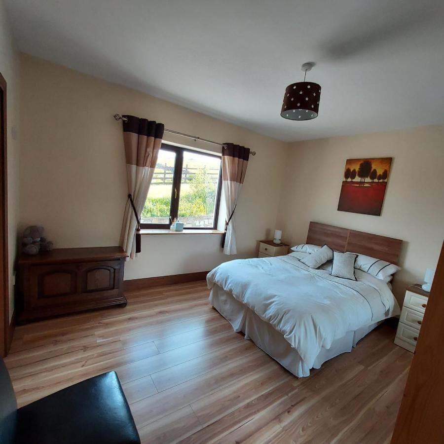 Ros Na Gcloch Bed & Breakfast เวสต์พอร์ต ภายนอก รูปภาพ